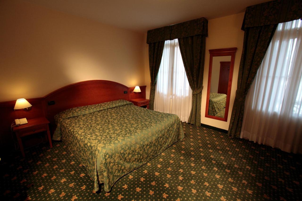 Hotel Croce Bianca Asiago Esterno foto