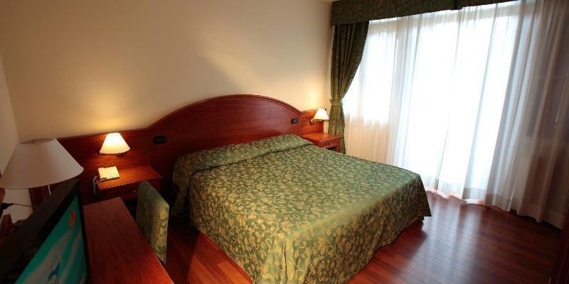 Hotel Croce Bianca Asiago Esterno foto