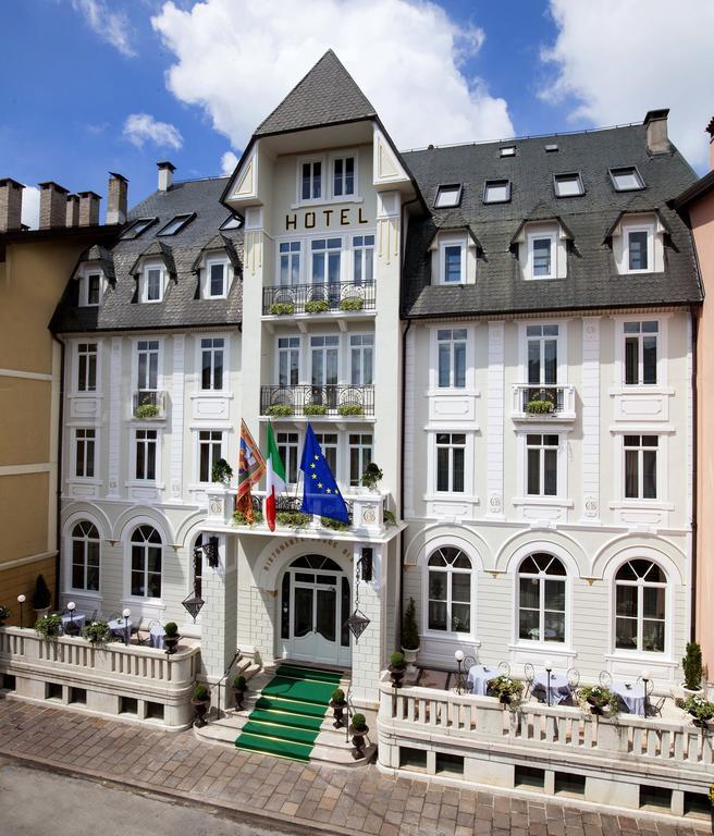 Hotel Croce Bianca Asiago Esterno foto