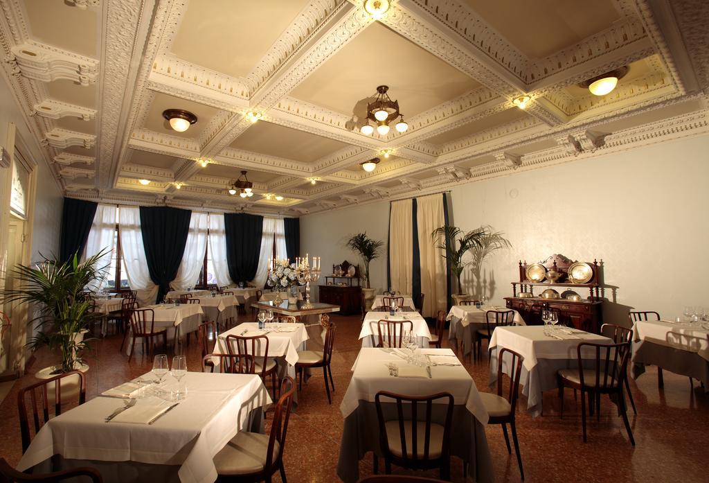 Hotel Croce Bianca Asiago Esterno foto