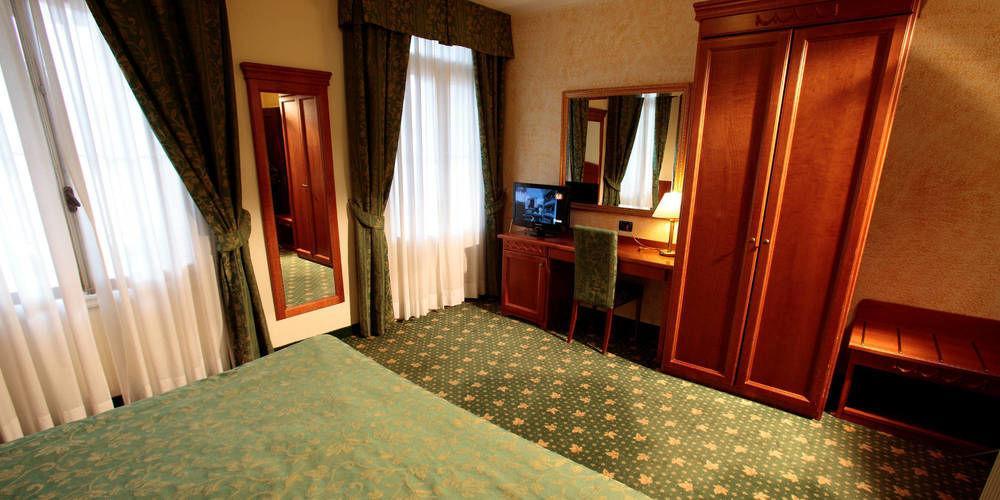 Hotel Croce Bianca Asiago Esterno foto